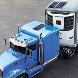 Panneaux solaires ThermoLite pour tracteurs Classe 8